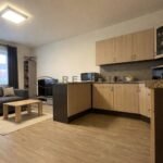 424CB448-5F6E-4AAD-8428-86482C00F7D1